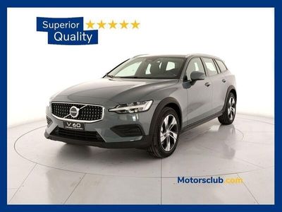 usata Volvo V60 CC B4 (d) AWD automatico Plus - Pronta consegna