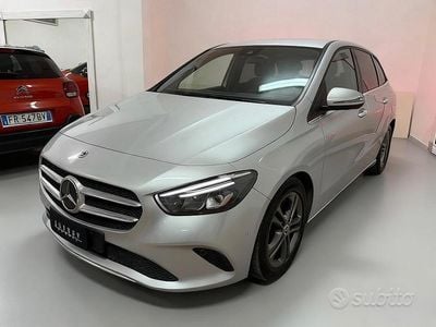 Usata Mercedes B180 116 CV (85 kW) 2020 Grigio Monovolume