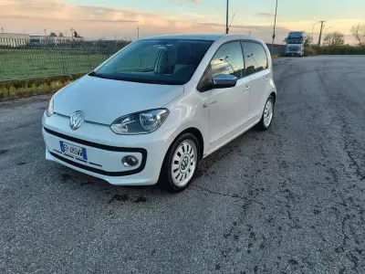 Usata VW up! Highline 75 CV (55 kW) 2013 Bianco Utilitaria