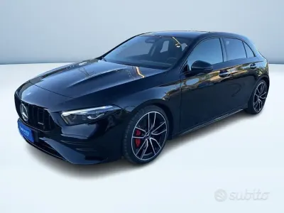 Begagnad Mercedes A35 AMG AMG line 2023 Svart Sedan