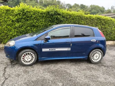 Usata Fiat Grande Punto 65 CV (47 kW) 2007 Blu Utilitaria