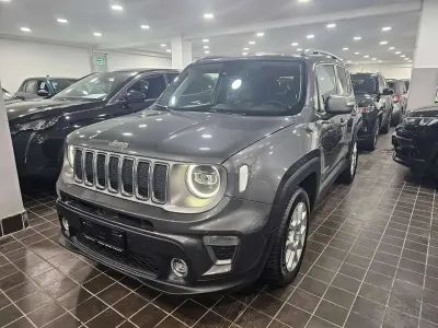 Usata Jeep Renegade Limited 120 CV (88 kW) 2020 Crystal granite SUV