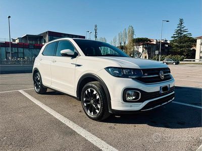 Usata VW T-Cross Sportline 95 CV (69 kW) 2023 Bianco SUV