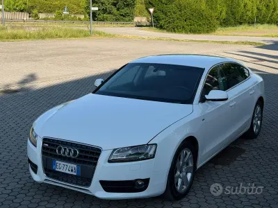 Usata Audi A5 Advanced 143 CV (105 kW) 2011 Bianco Coupé