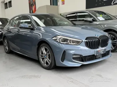 Käytetty BMW 118 M Sport 150 HP (110 kW) 2023 Harmaa Viistoperä