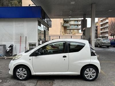 Usata Citroën C1 Attraction 68 CV (50 kW) 2012 Bianco Utilitaria