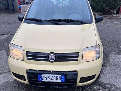 Usata Fiat Panda Climbing 60 CV (44 kW) 2008 Giallo Utilitaria