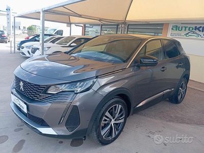Usata Peugeot 3008 Allure 131 CV (96 kW) 2023 Grigio SUV