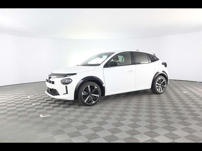 Nuova Lancia Ypsilon 101 CV (74 kW) 2025 Vernice bianco marmo Utilitaria