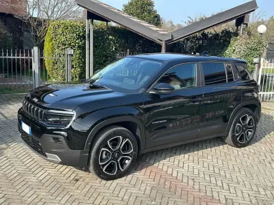 Usata Jeep Avenger EV 61 kW (84 CV) 2023 Nero SUV