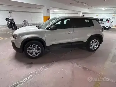 Usata Jeep Avenger Altitude 101 CV (74 kW) 2025 SUV
