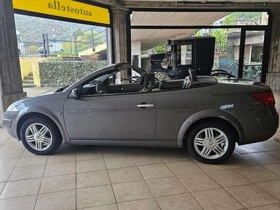 Usata Renault Mégane Cabriolet Dynamique 131 CV (96 kW) 2005 Grigio Cabrio