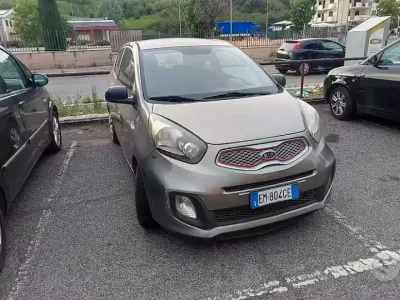 Usata Kia Picanto 69 CV (50 kW) 2012 Marrone Utilitaria