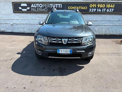 Usata Dacia Duster Prestige 110 CV (80 kW) 2015 Grigio SUV