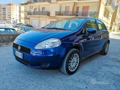 Usata Fiat Grande Punto 75 CV (55 kW) 2008 Blu Utilitaria