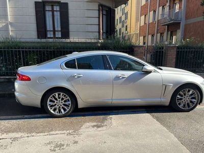 usata Jaguar XF XF2.2d Luxury 200cv auto