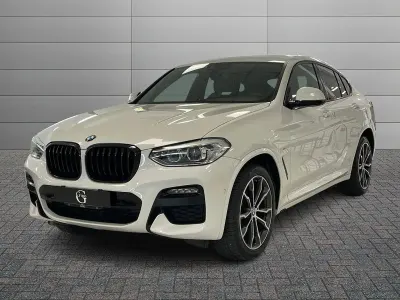 Usata BMW X4 M Sport 190 CV (139 kW) 2021 Alpinweiss iii pastello SUV
