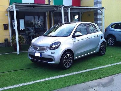 Usata Smart ForFour Passion 71 CV (52 kW) 2016 Argento Utilitaria