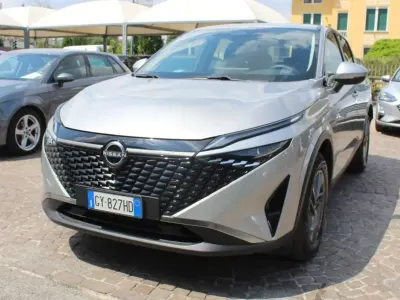 Usata Nissan Qashqai N-Connecta 140 CV (102 kW) 2025 Argento SUV
