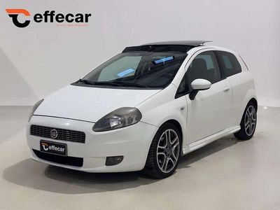 Usata Fiat Grande Punto Sport 90 CV (66 kW) 2009 Bianco Utilitaria