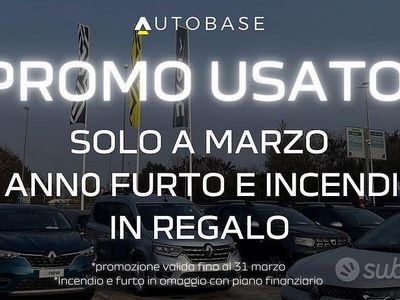 Usata Renault Captur Intens 145 CV (106 kW) 2022 Bianco SUV