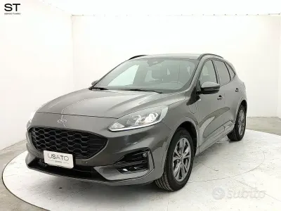 Usata Ford Kuga 152 CV (111 kW) 2023 Grigio SUV