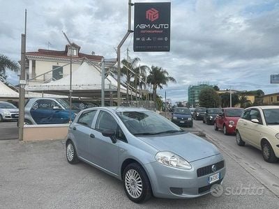 Occasion Fiat Grande Punto Active 65 ch (47 kW) 2008 Gris Citadine