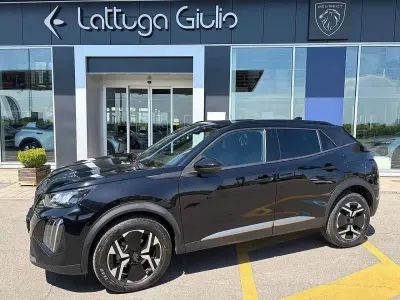 Usata Peugeot 2008 Allure 101 CV (74 kW) 2025 Nero SUV
