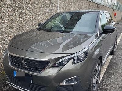 Usata Peugeot 3008 GT-line 131 CV (96 kW) 2018 Verde SUV