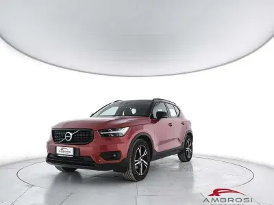 Usata Volvo XC40 R-Design 150 CV (110 kW) 2019 Rosso SUV