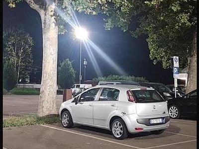 Grigio Usata 2012 Fiat Punto Berlina | 2200 €