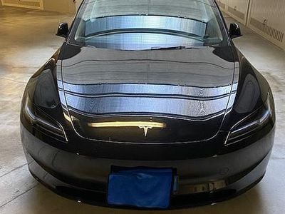 Usata Tesla Model 3 RWD 208 kW (283 CV) 2024 Nero Berlina