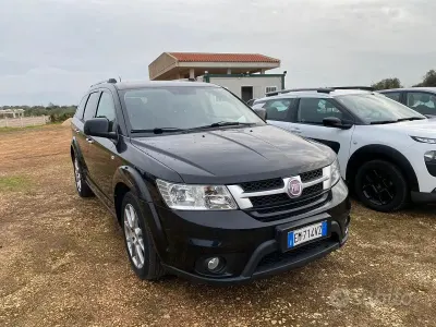 Usata Fiat Freemont Lounge 140 CV (102 kW) 2012 Nero SUV