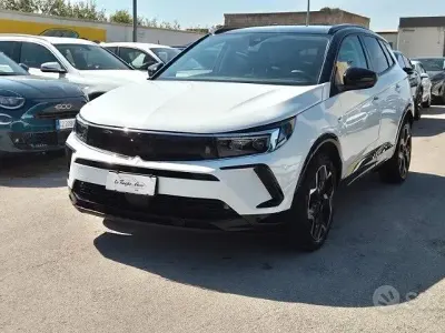 Usata Opel Grandland X Ultimate 131 CV (96 kW) 2024 Bianco SUV