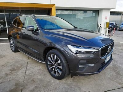 usata Volvo XC60 Momentum, B4 mild hybrid (D)