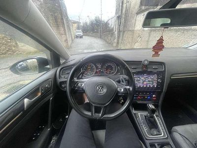 Usata VW Golf VII Highline 110 CV (80 kW) 2014 Berlina