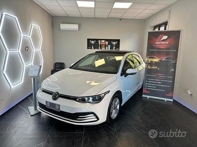 Begagnad VW Golf VII Executive 150 HK (110 kW) 2020 Vit Sedan