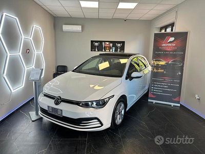 Usata VW Golf VIII Executive 150 CV (110 kW) 2020 Bianco Station wagon