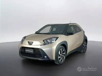 Usata Toyota Aygo X Trend 72 CV (52 kW) 2024 Beige SUV