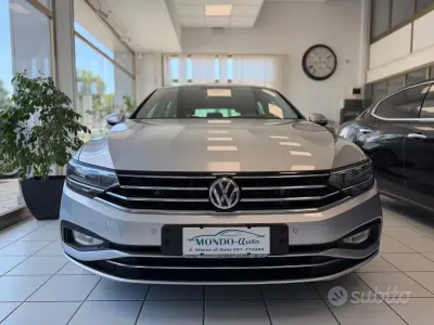 Usata VW Passat Business 150 CV (110 kW) 2020 Argento Station wagon