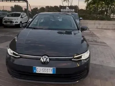 Usata VW Golf VIII Style 116 CV (85 kW) 2022 Grigio Berlina