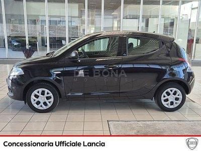 Usata Lancia Ypsilon Gold 69 CV (50 kW) 2019 Nero Utilitaria