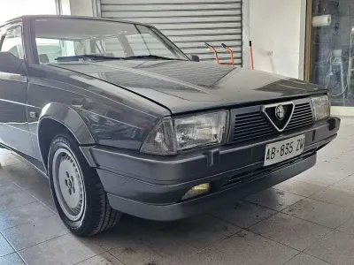 Usata Alfa Romeo 75 148 CV (108 kW) 1988 Berlina
