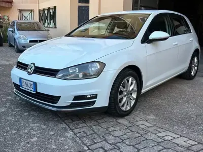 Usata VW Golf VII Trendline 90 CV (66 kW) 2014 Bianco Berlina