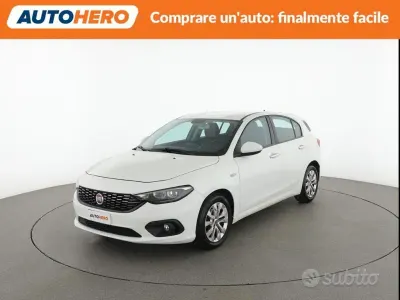 Usado Fiat Tipo Lounge 110 HP (80 kW) 2017 Branco Sedan