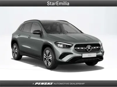 Nuevo Mercedes GLA200 2026 Gris SUV