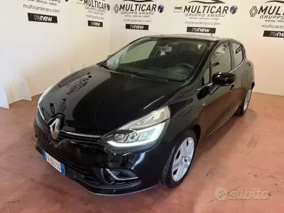 Begagnad Renault Clio IV Intens 90 HK (66 kW) 2019 Svart Sedan