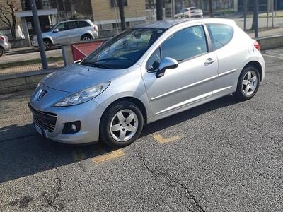 Usata Peugeot 207 92 CV (67 kW) 2010 Grigio Berlina