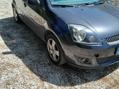 Usata Ford Fiesta 68 CV (50 kW) 2008 Utilitaria