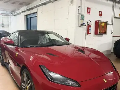 Usata Ferrari Portofino 600 CV (441 kW) 2019 Rosso Cabrio